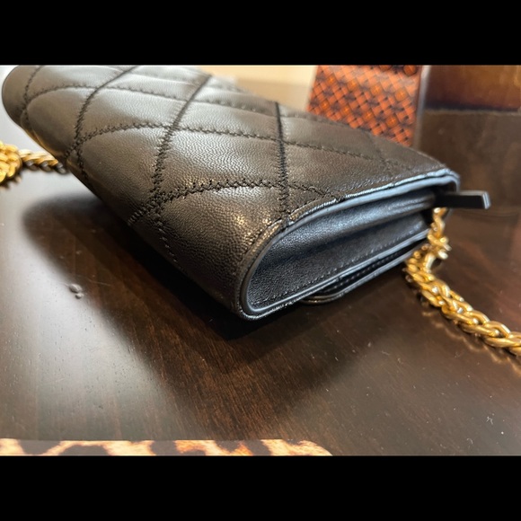 ‼️SOLD‼️Tory Burch Willa Chain Wallet - Black - Picture 8 of 17